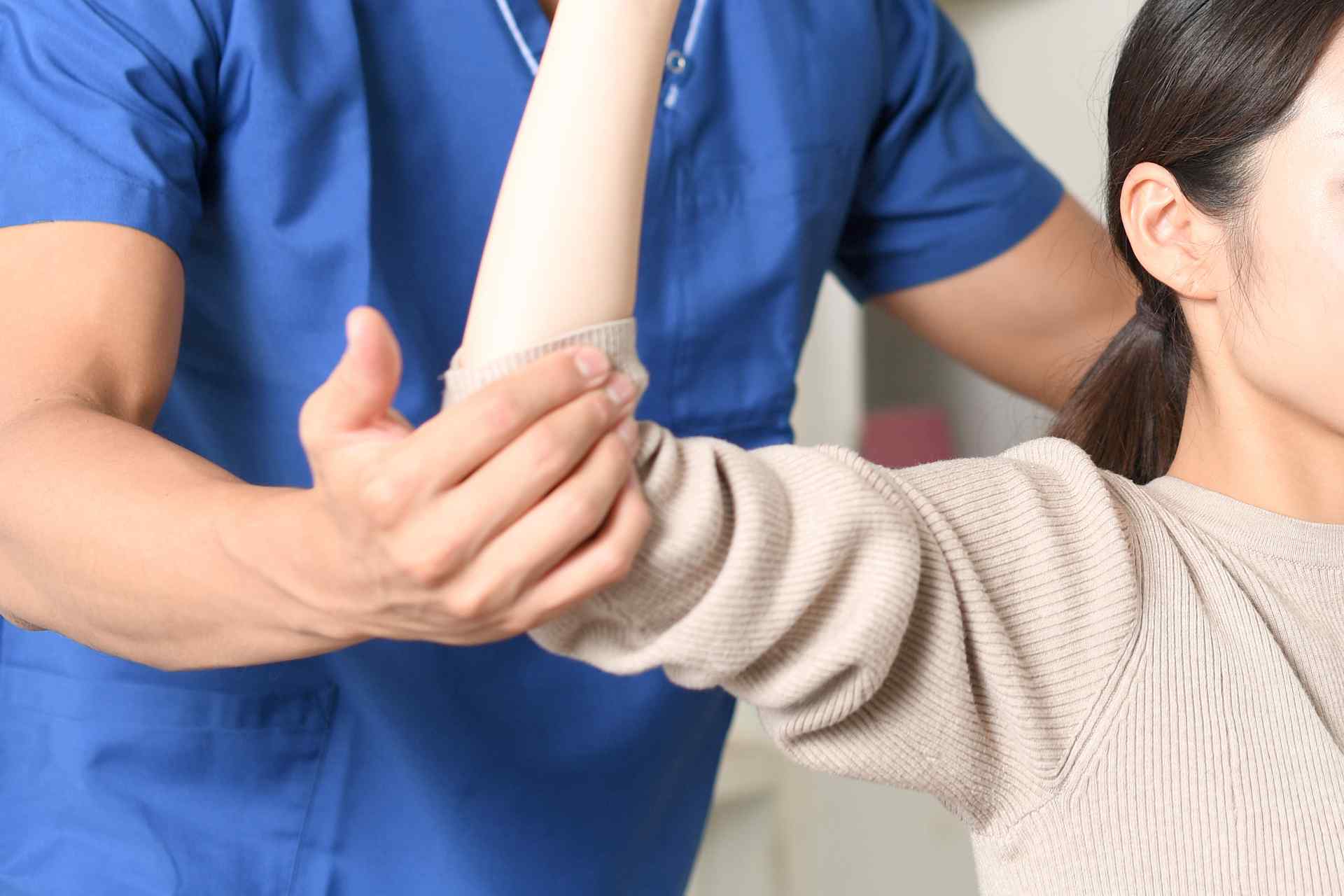 筋肉・筋膜・神経・骨のつながりから不調を見つめる独自の手技